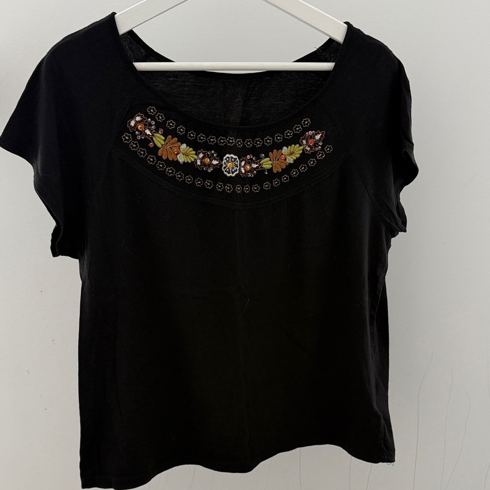 White Stag Black Embroidered Short Sleeve Top